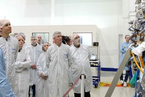 Airbus Portsmouth opens cleanroom to showcase revolutionary satellite 