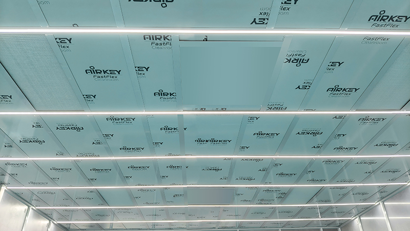 Airkey wins trust of UK customer: ISO 8 Modular Cleanroom delivered for medical device manufacturing