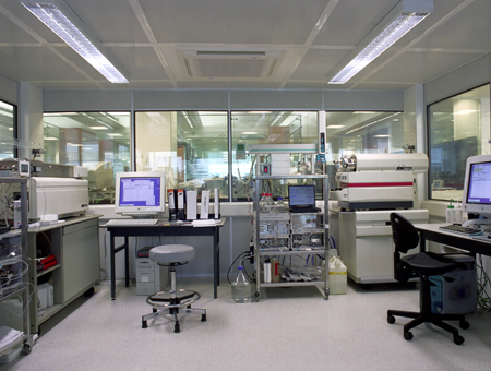 Mini Modular Cleanroom interior showing mass spectrometer and other analytical equipment
