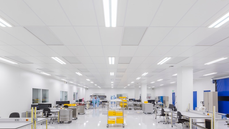 Brecon delivers cleanroom to hi-tech manufacturer KMWE Group