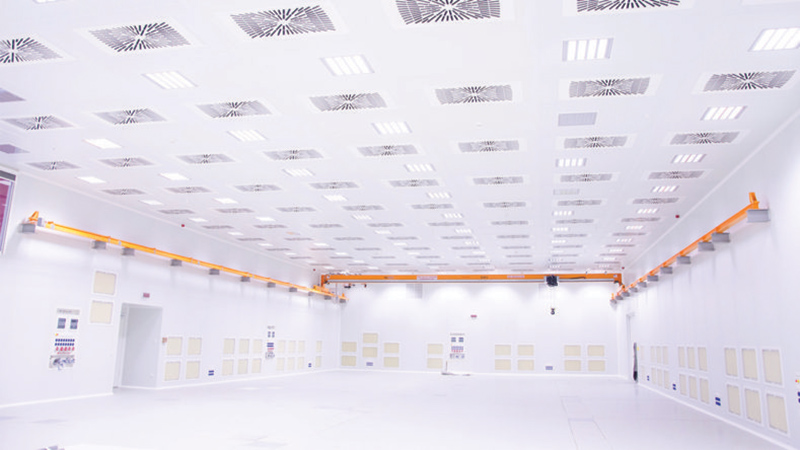 Building one of Europe’s largest cleanrooms