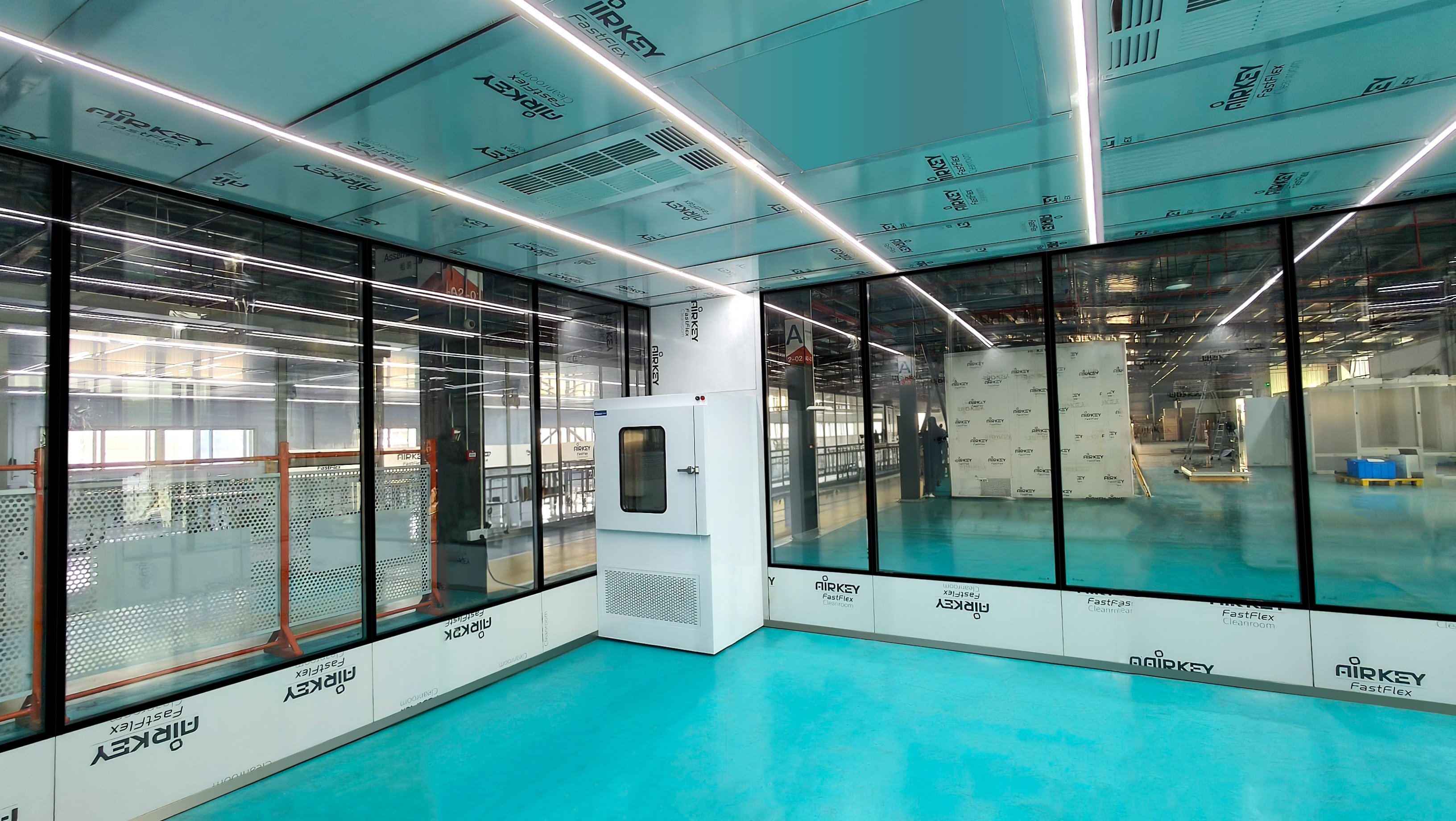 Building the backbone of global connectivity with Airkey’s ISO 6 cleanroom