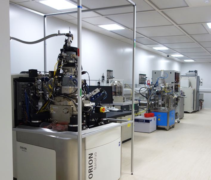 CRC designed and built the <br> ISO Class 5 cleanroom