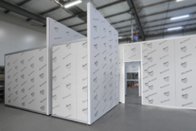 GMP Cleanroom with modular air return wall panels