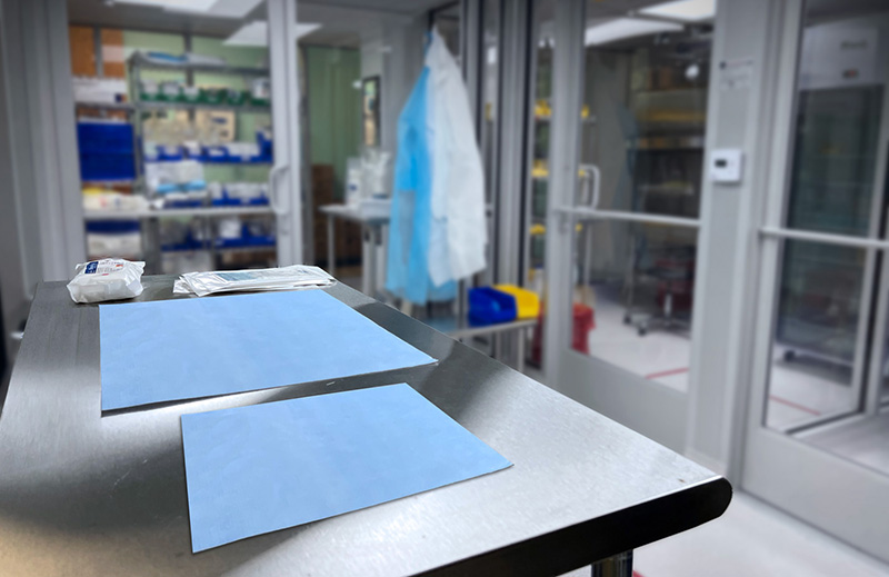Introducing cobalt blue chemo prep mats/spill pads