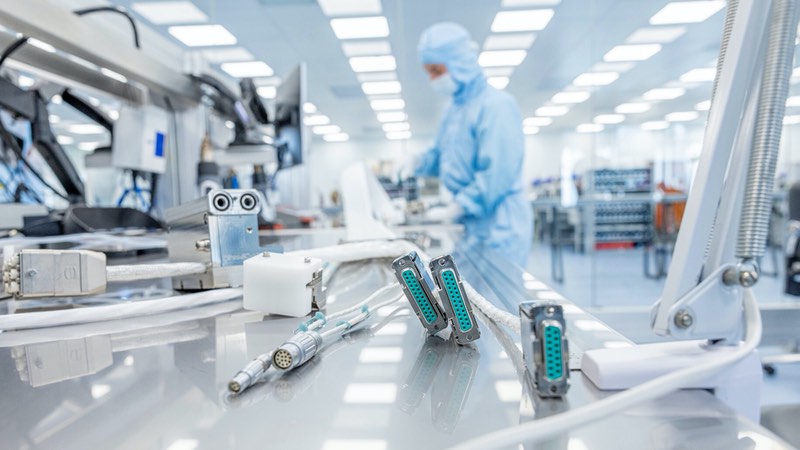 Neways opens 1,000 sqm green-powered cleanroom to expand its semiconductor solutions
