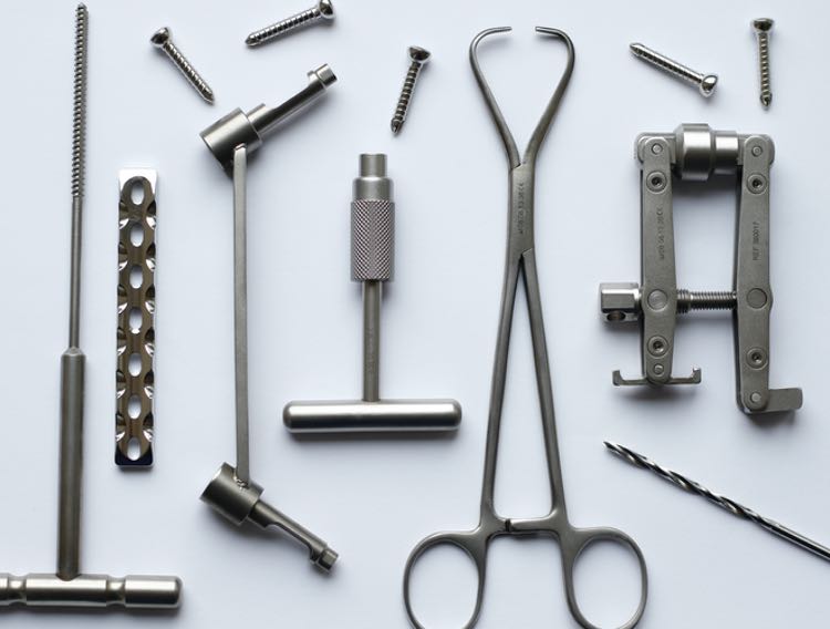 Cleaners and carrier fluids: Preventing contamination in medical device production