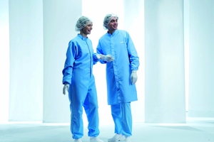 Clothing and hygiene of cleanroom personnel of ISO 8 and ISO 7 classes