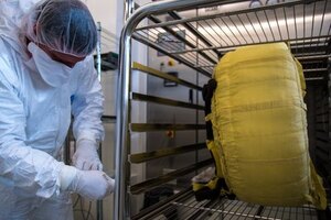 ESA performs heat sterilisation test of Exomars parachute