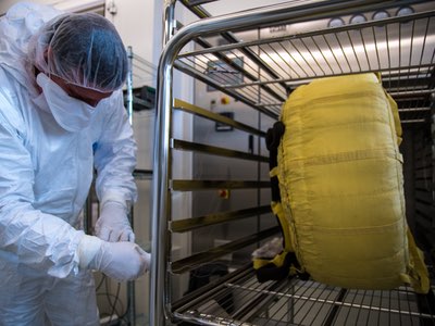 ESA performs heat sterilisation test of Exomars parachute