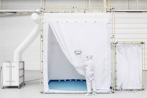 Fraunhofer Institute creates tent-like cleanroom