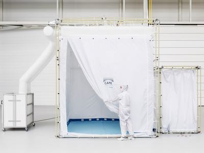 Fraunhofer Institute creates tent-like cleanroom