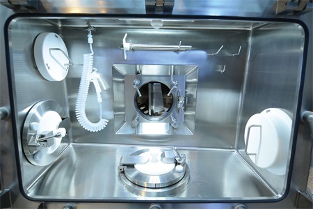 High containment filtration and drying for API and HPAPI production