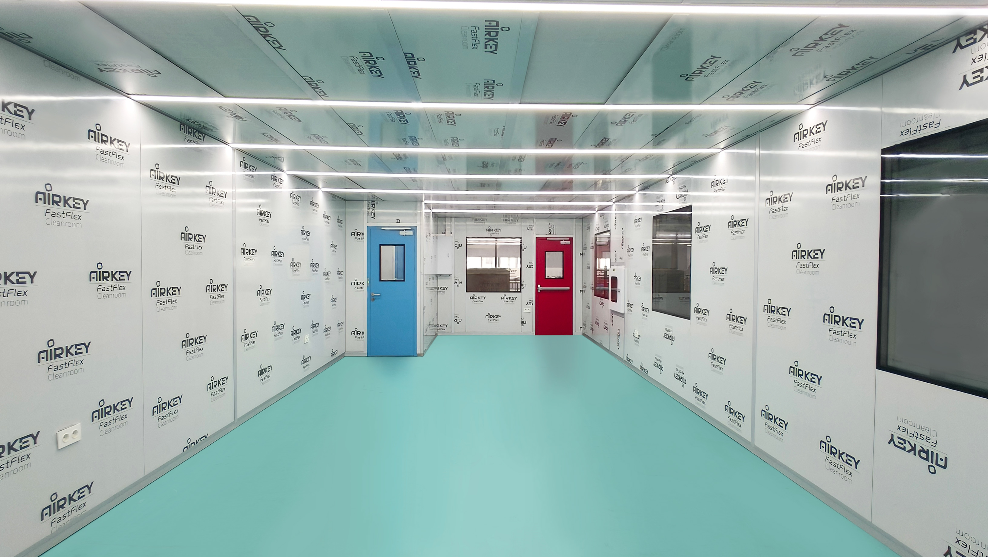 ISO 8 modular cleanroom with GMP-ready design to Spanish medical device manufacturer