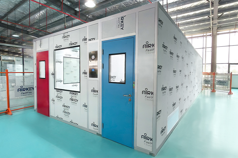 ISO 8 modular cleanroom with GMP-ready design to Spanish medical device manufacturer