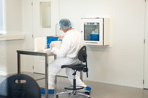 Keeping high-tech plastic components clean