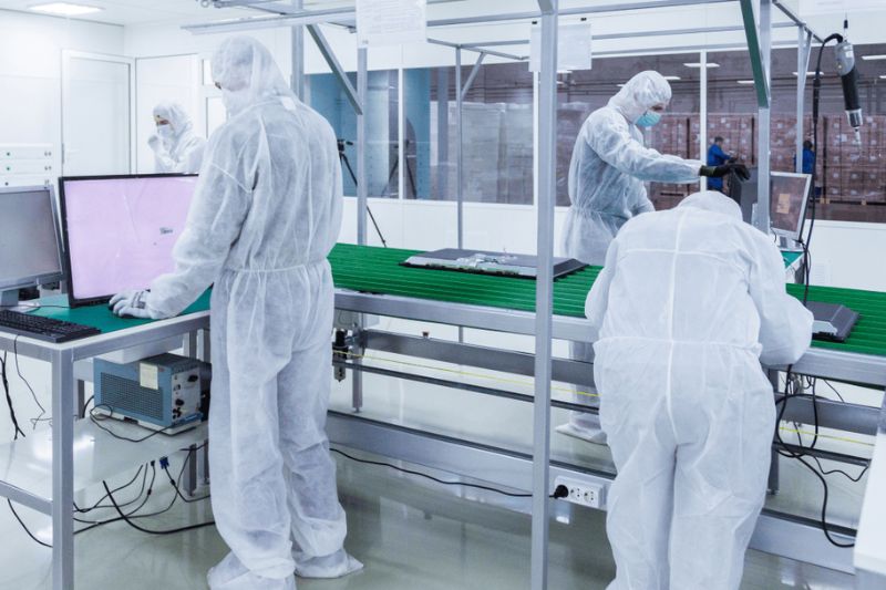 Limited impact of PPE on human VOC emissions in cleanrooms, study finds