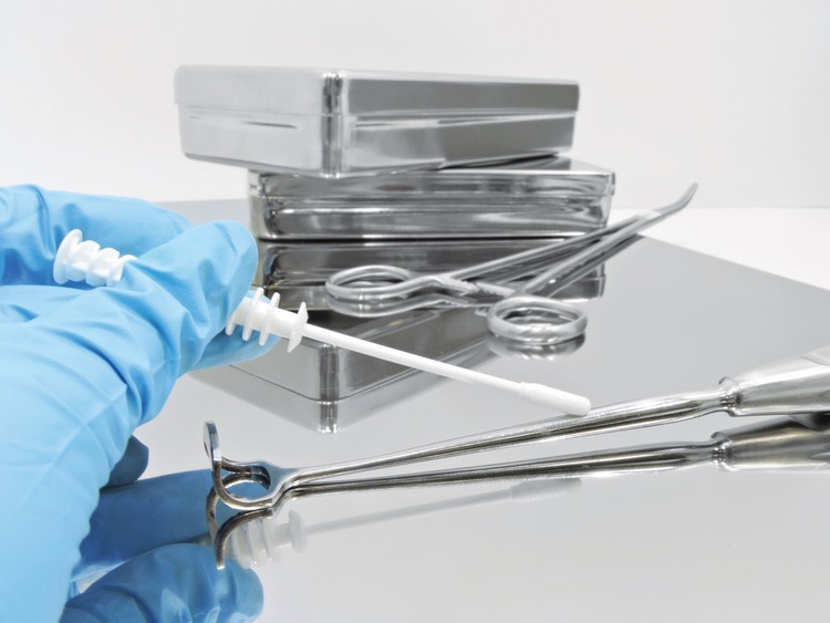 Medical devices: Hygiene monitoring through protein detection 