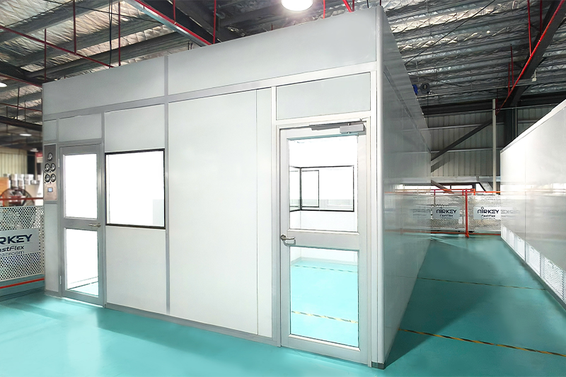 Six cleanrooms, one floor - Airkey factory-proven standard