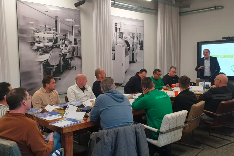 SRBA employees pass VCCN course