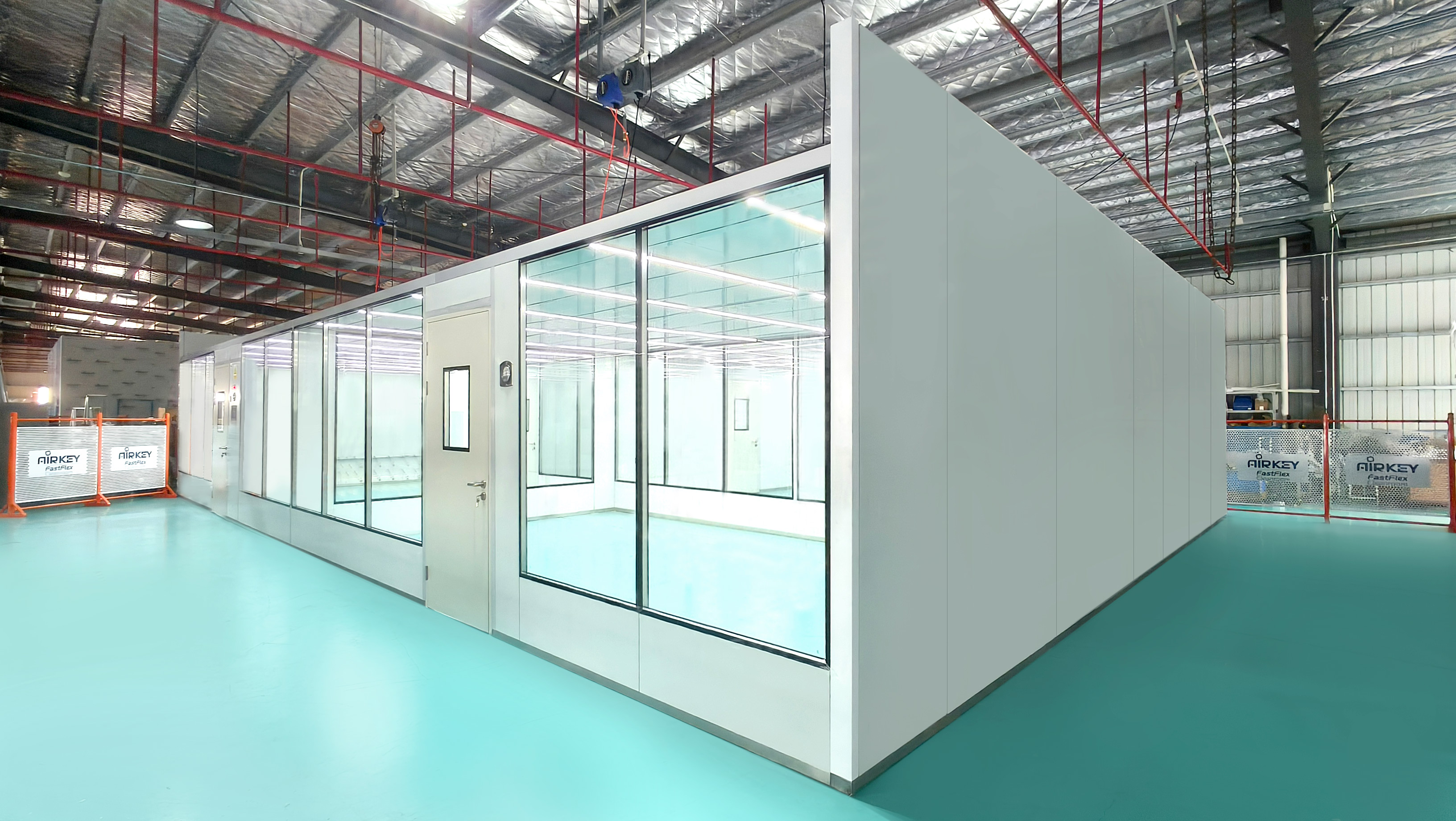 USP 797 & 800 modular cleanroom: Freestanding turnkey solution for US pharmacies