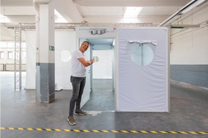 Wolfgang Hassa from ReinraumZelt on the "cleanroom tent" concept